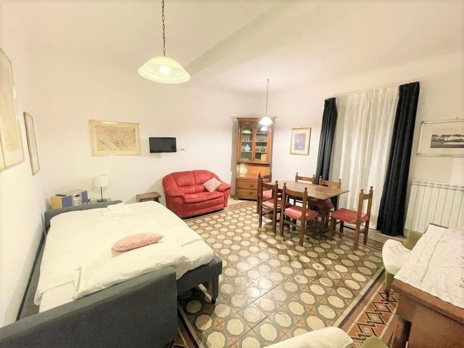 Near Colosseum By Varental 2Br + 1Sb Рим Екстериор снимка